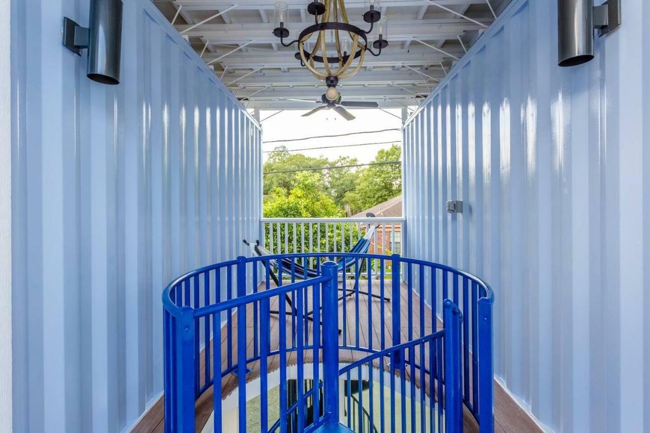 Апартаменты East Downtown Micro-Luxe Container Living Pod #9 Хьюстон Экстерьер фото